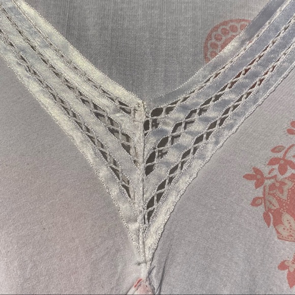 Vintage Bohemian Floral 3/4 sleeve V neck Plus size peasant Crochet Top - Picture 2 of 6